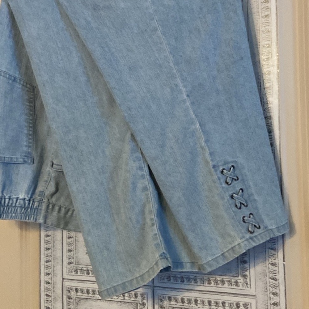 Pre-💙 RubyRoad Sz-10 Lightweight Denim-Awesome Capris w/Decorative Braided Legs - Picture 9 of 16